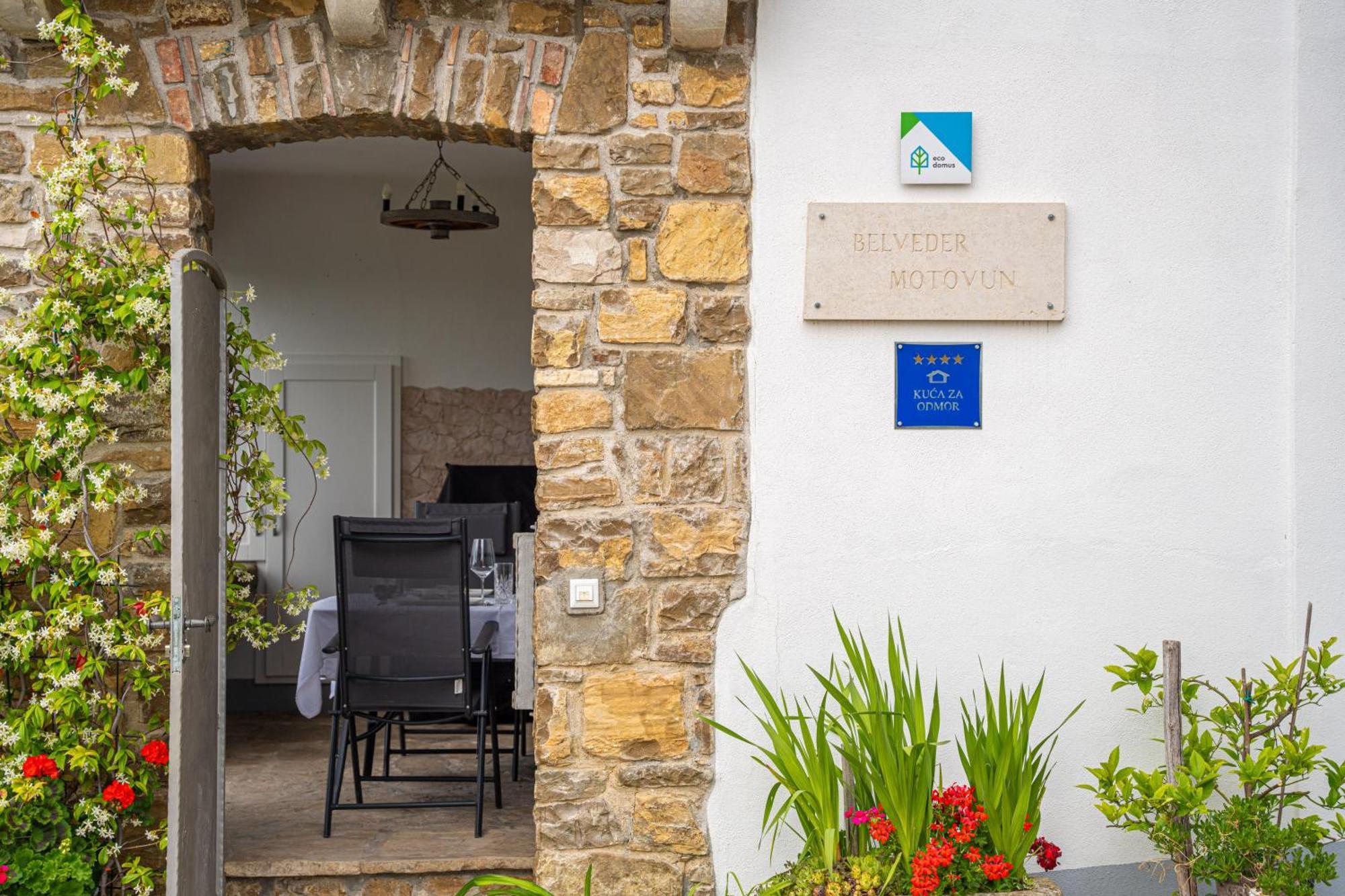 Holiday Home Belveder Motovun With Heated Pool Livade Exterior photo