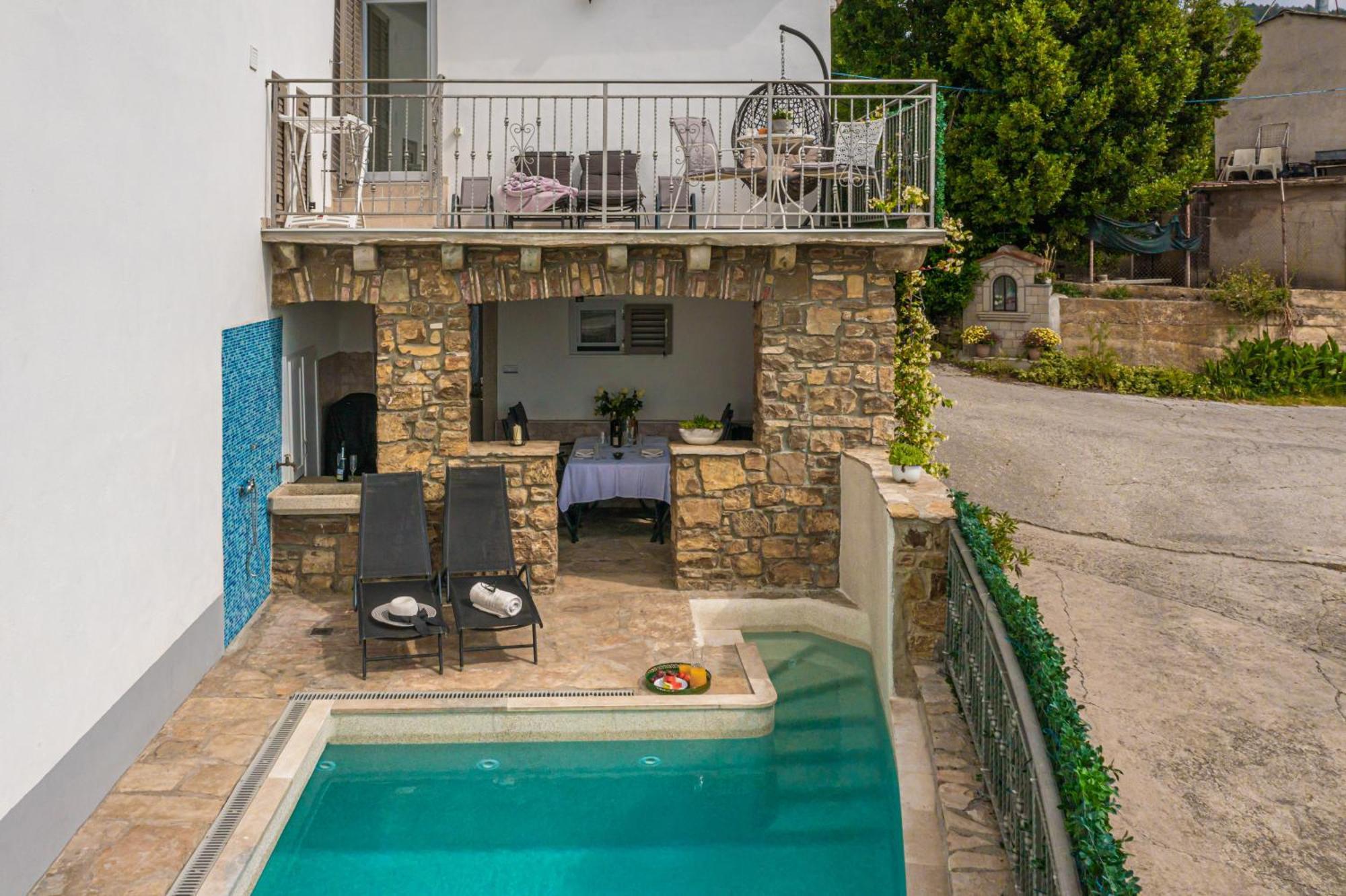 Holiday Home Belveder Motovun With Heated Pool Livade Exterior photo