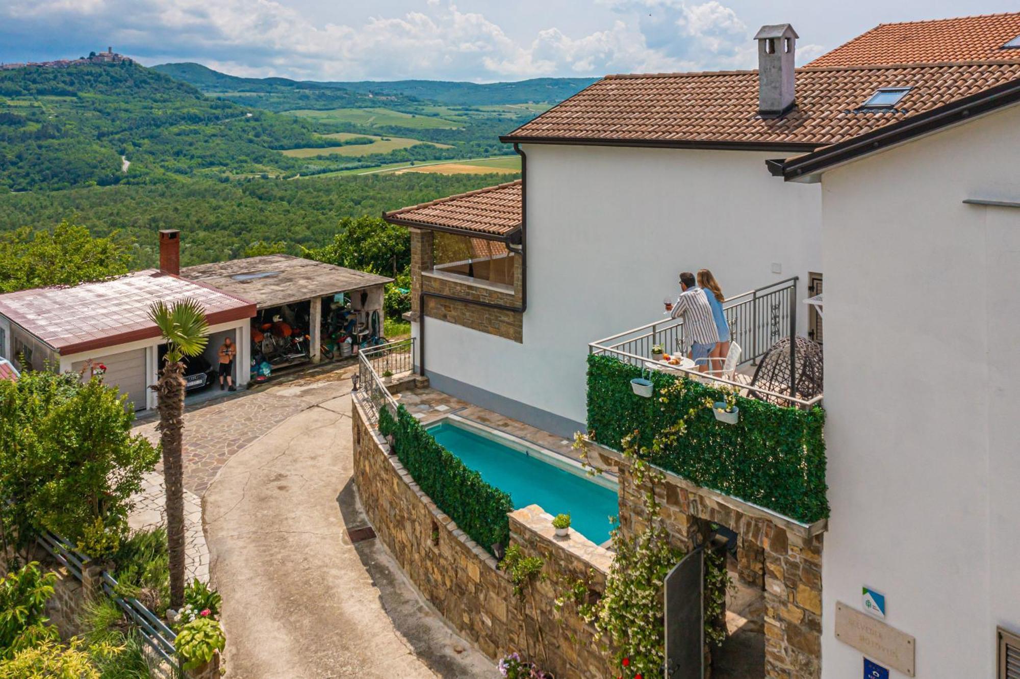 Holiday Home Belveder Motovun With Heated Pool Livade Exterior photo